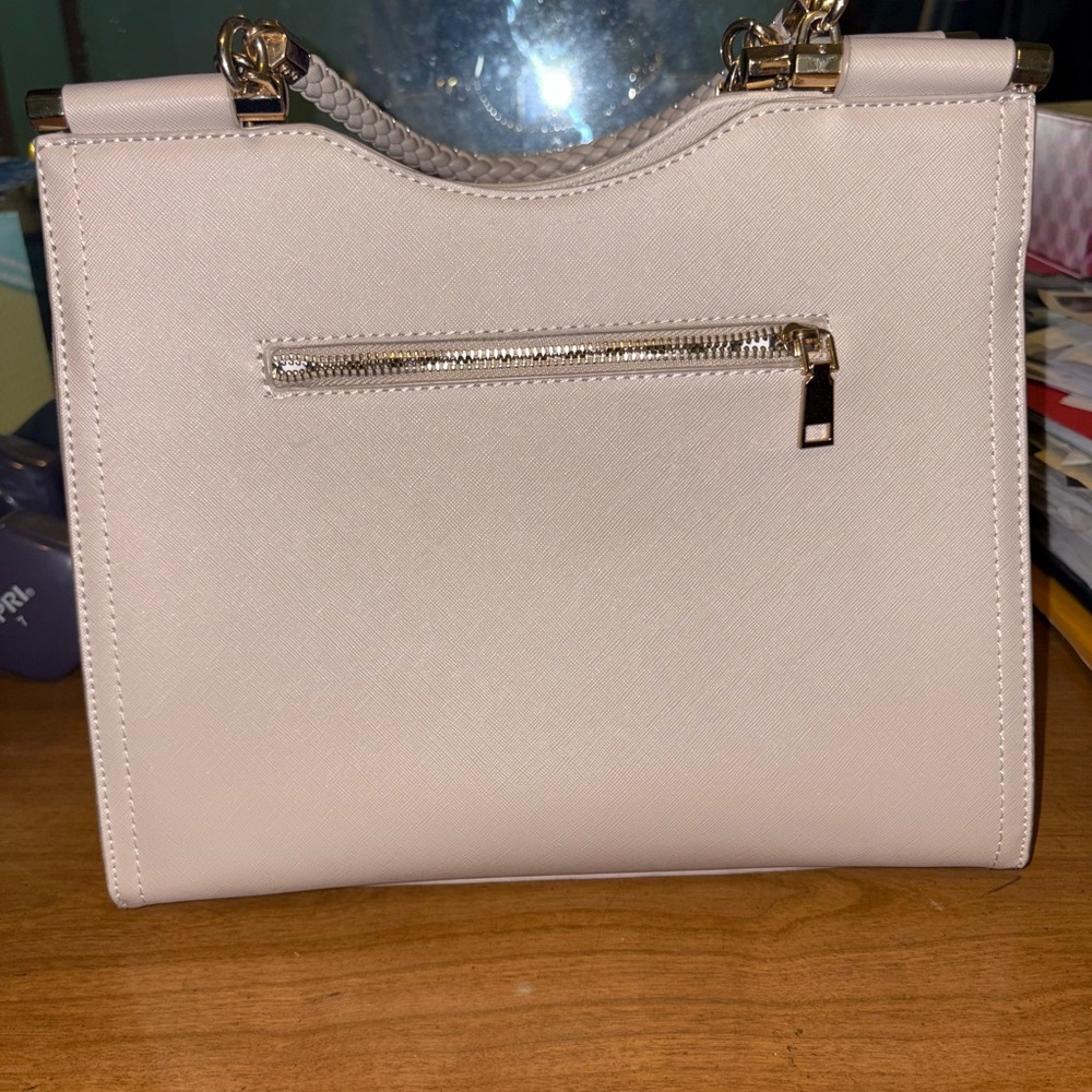 Elegant Cream Handbag - Miztique